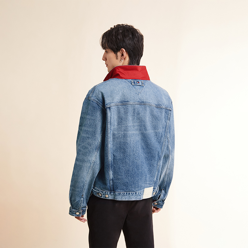 Tommy Hilfiger  Retro Washed Denim Jacket in Blue with Rivet Button Design MW0MW31196-1AL 圖 5