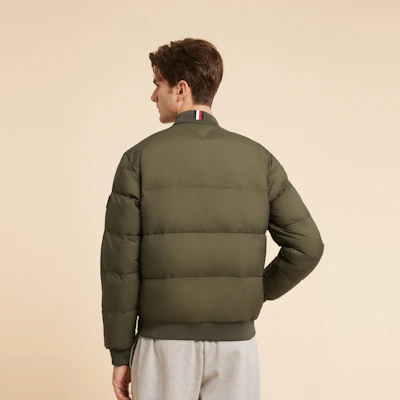 타미 힐피거 심플 웜 슬림핏 봄버 야구 재킷. XM0XM02540 3