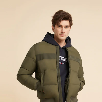 타미 힐피거 심플 웜 슬림핏 봄버 야구 재킷. XM0XM02540 5