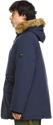 Tommy Hilfiger 深藍色連帽寬鬆厚棉外套 151AP622-NVY Lookbook Tommy Hilfiger 深藍色連帽寬鬆厚棉外套 151AP622-NVY