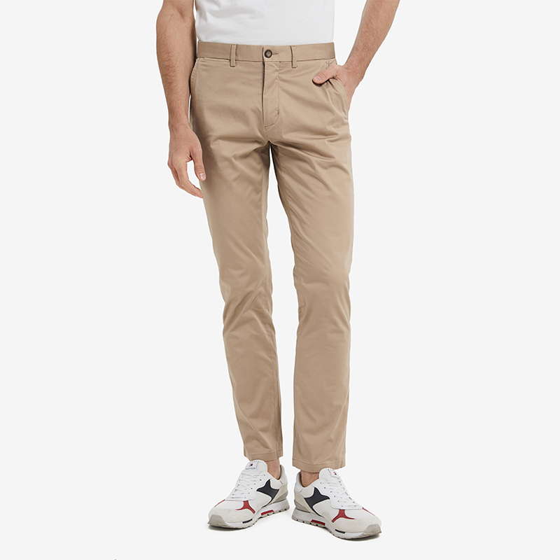 Shop 汤米·希尔费格尔直筒休闲裤卡其色小标刺绣 MW0MW22333AEG