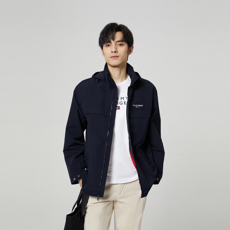 Shop Tommy Hilfiger 城市戶外可收納軟殼外套 78J5244-FAP