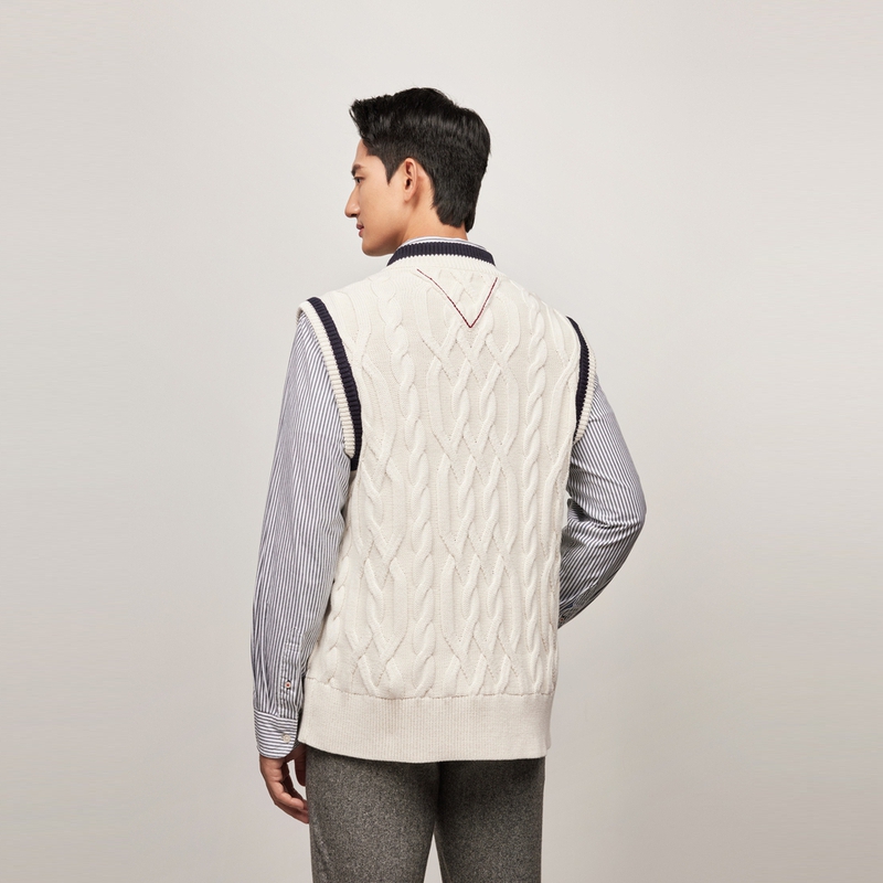 Details for 汤米·希尔费格 毛呢混纺V领无袖针织毛衣 蓝白色 MW0MW36551