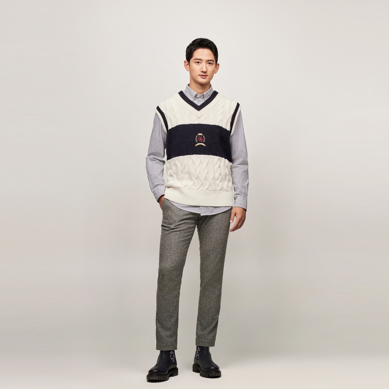 Sizing 汤米·希尔费格 毛呢混纺V领无袖针织毛衣 蓝白色 MW0MW36551