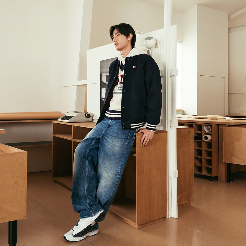 Purchase Tommy Hilfiger Chaqueta Bomber Varsity Aviador Mezcla de Lana Azul Marino DM0DM20685