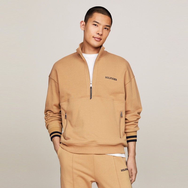 Shop 汤米·希尔费格休闲纯棉半拉链套头衫卡其色卫衣 MW0MW34404