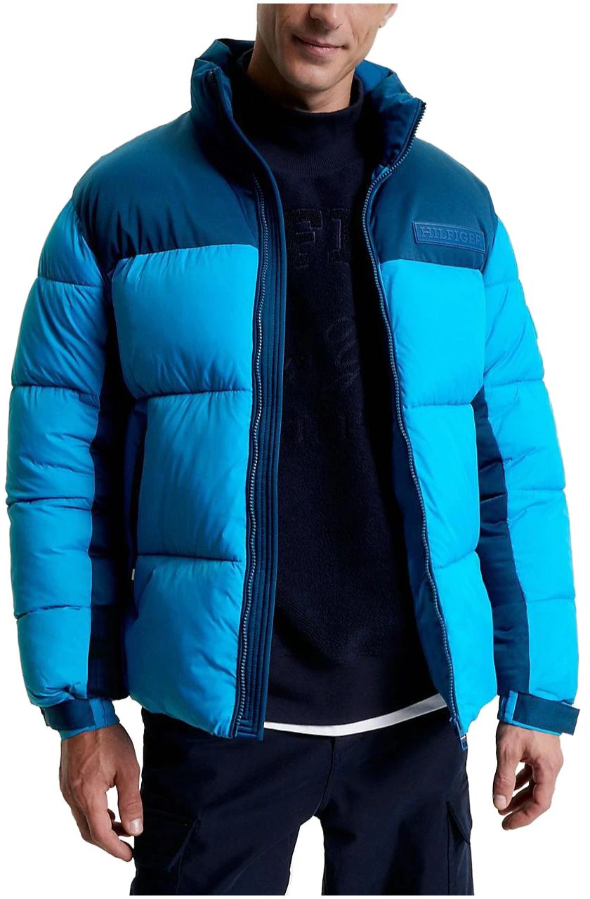 tommy-hilfiger-fw-23-colorblock-high-neck-jacket-light-blue-mw-32770-czu
