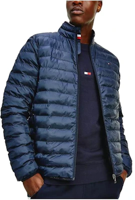 Chaqueta Plegable Reciclada Tommy Hilfiger FW23 Azul Cielo Desértico con Cremallera MW18763-DW5 Buy Chaqueta Plegable Reciclada Tommy Hilfiger FW23 Azul Cielo Desértico con Cremallera MW18763-DW5