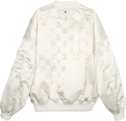 汤米希尔费格 FW23 男女宽松版白色长袖羽绒夹克 DM0DM17297 Lookbook 汤米希尔费格 FW23 男女宽松版白色长袖羽绒夹克 DM0DM17297