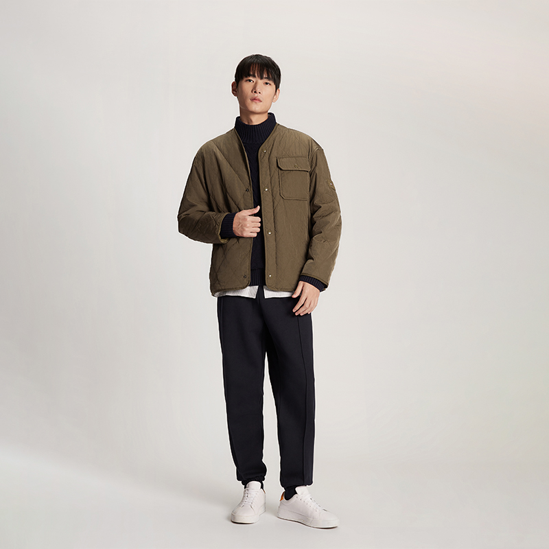 Details for Tommy Hilfiger 輕量V領絎縫墊料外套 MW0MW33420