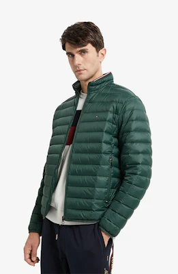 타미 힐피거 남성용 경량 레드 화이트 블루 다운 퀼팅 자켓. MW0MW28065 17