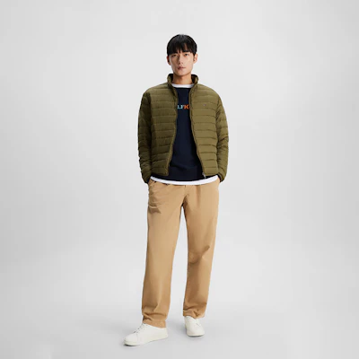 타미 힐피거 남성용 경량 레드 화이트 블루 다운 퀼팅 자켓. MW0MW28065 28