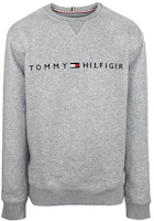 Tommy Hilfiger Logo Crewneck Fleece Sweatshirt Grey 78D8989-015 Tommy Hilfiger Logo Crewneck Fleece Sweatshirt Grey 78D8989-015