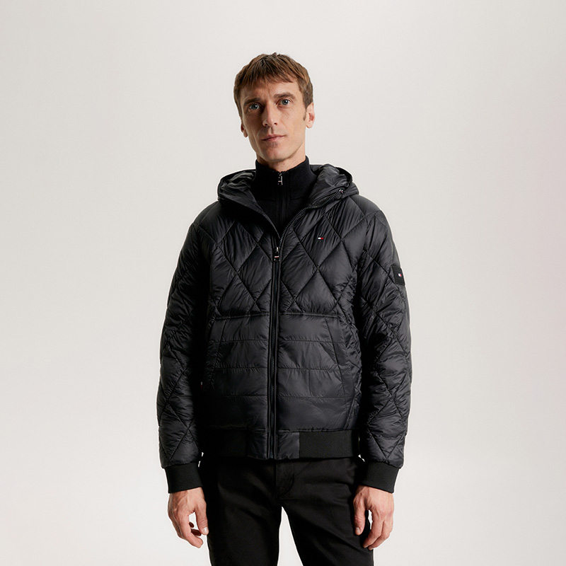 Shop Tommy Hilfiger 修身連帽外套 絎縫設計 MW0MW32766