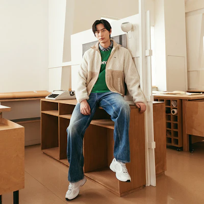 汤米·希尔费格复古拼色羊羔绒夹克男款宽松版 DM0DM19644 Purchase 汤米·希尔费格复古拼色羊羔绒夹克男款宽松版 DM0DM19644