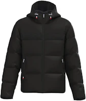 Tommy Hilfiger Solid Black Zip Pocket Hooded Jacket MW0MW27679-BDS Tommy Hilfiger Solid Black Zip Pocket Hooded Jacket MW0MW27679-BDS
