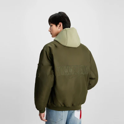 Tommy Hilfiger 男女同款刺繡棒球外套 輕便休閒風 DM0DM17660 3