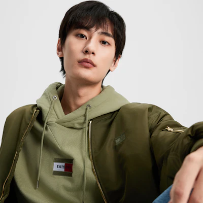 Tommy Hilfiger 男女同款刺繡棒球外套 輕便休閒風 DM0DM17660 5