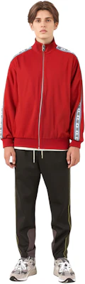 汤米希尔费格x CLOT 2024春节红色拉链夹克男女款. MW0MW35845-XMP Sizing 汤米希尔费格x CLOT 2024春节红色拉链夹克男女款. MW0MW35845-XMP