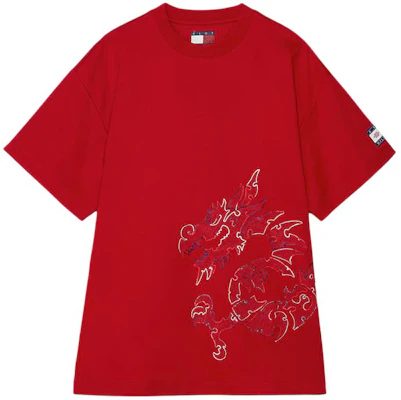 타미 힐피거 x 클롯 SS24 레드 애니멀 프린트 유니섹스 크루넥 티셔츠 MW0MW35191-XMP Lookbook 타미 힐피거 x 클롯 SS24 레드 애니멀 프린트 유니섹스 크루넥 티셔츠 MW0MW35191-XMP