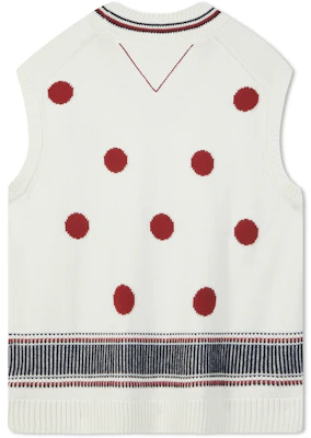 汤米希尔费格 x 迪士尼男女宽松V领无袖针织衫 MW0MW31618YBL Lookbook 汤米希尔费格 x 迪士尼男女宽松V领无袖针织衫 MW0MW31618YBL