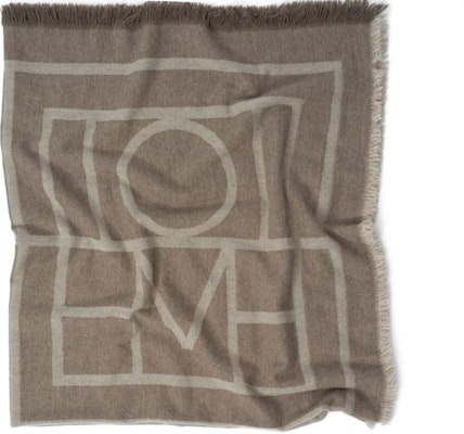 TOTEME Como 煙草棕色羊毛圍巾 男女同款 情侶風格 圖案設計. 193854802895 Lookbook TOTEME Como 煙草棕色羊毛圍巾 男女同款 情侶風格 圖案設計. 193854802895