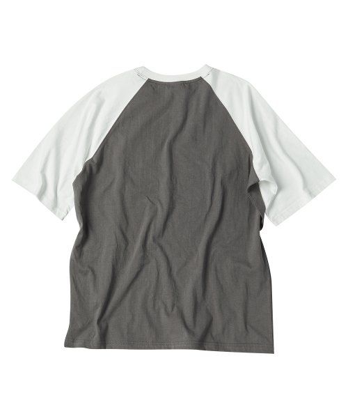 Order TRAVEL Curved Line Raglan Short Sleeve Tee Charcoal TRTHSURS68UC5