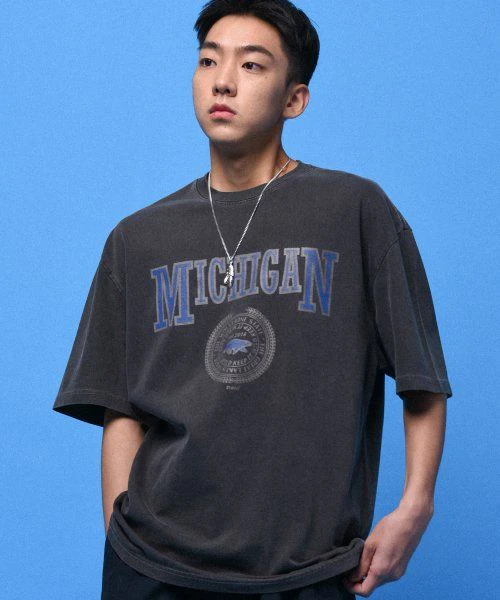 travel-michigan-wolverines-pigment-short-sleeve-tee-black-charcoal-trtosurs-12-uc-5