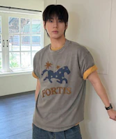 TRAVEL Pony Pigment Short Sleeve T-Shirt Ghost Gray TRTXSURS175UC5 TRAVEL Pony Pigment Short Sleeve T-Shirt Ghost Gray TRTXSURS175UC5