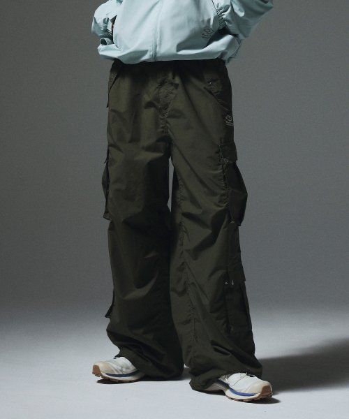 TRAVEL Utility Multi-Pocket Pants Olive Khaki TRTHAWTP04UK2