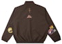 Lookbook Chaqueta Rompevientos Marrón Travis Scott Cactus Jack con Estampado de Letras. CJNTOP12BROWN