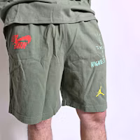 Shop Travis Scott Cactus Jack x Jordan 反勾綠色短褲 男女適用。 TC-301