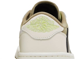 Travis Scott x Air Jordan 1 Low Golf 'Neutral Olive' dalam warna Zaitun Neutral FZ3124-200 Sizing Travis Scott x Air Jordan 1 Low Golf 'Neutral Olive' dalam warna Zaitun Neutral FZ3124-200