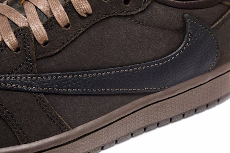 Travis Scott x Air Jordan Air 1 Low OG SP '天鵝絨棕' DM7866-202 4