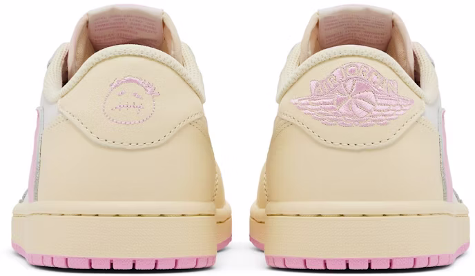Travis Scott x Air Jordan 1 Retro Low OG ''Muslin Pink'' Sepatu Sneakers IQ7604-100 Details for Travis Scott x Air Jordan 1 Retro Low OG ''Muslin Pink'' Sepatu Sneakers IQ7604-100