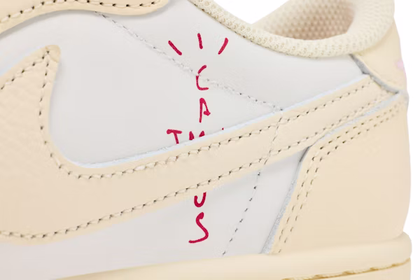 Travis Scott x Air Jordan 1 Retro Low OG ''Muslin Pink'' Sepatu Sneakers IQ7604-100 1