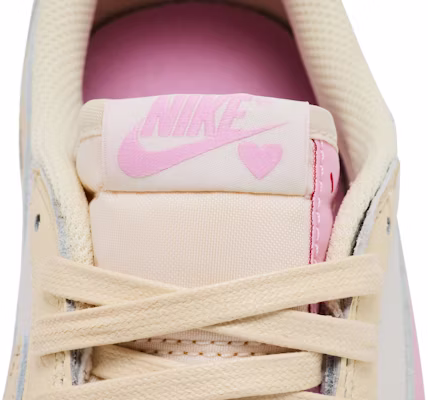 Travis Scott x Air Jordan 1 Retro Low OG ''Muslin Pink'' Sepatu Sneakers IQ7604-100 2