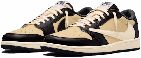 Travis Scott x Air Jordan 1 低帮复古OG SP '淡香草' DM7866-201 Lookbook Travis Scott x Air Jordan 1 低帮复古OG SP '淡香草' DM7866-201