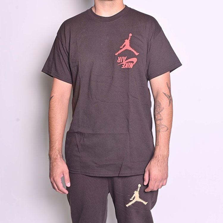 Shop Travis Scott x Jordan Cactus Jack 反勾巧克力短袖T恤 男女適穿款式 TC-304