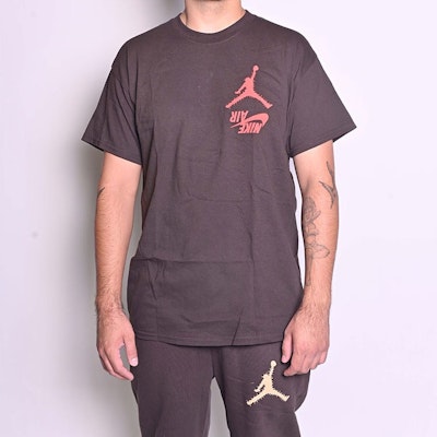 Travis Scott x Jordan Cactus Jack 反勾巧克力短袖T恤 男女適穿款式 TC-304 Shop Travis Scott x Jordan Cactus Jack 反勾巧克力短袖T恤 男女適穿款式 TC-304