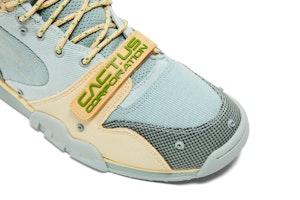 Travis Scott x Nike Air Trainer 1 SP 'Gris Haze' DR7515-001 2