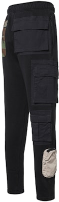 Travis Scott x Nike NRG AG Utility Sweatpants Black Lookbook Travis Scott x Nike NRG AG Utility Sweatpants Black