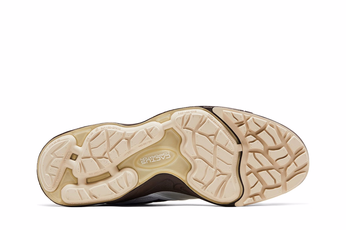 Travis Scott x Nike Zoom Field Jaxx 'Light Chocolate'