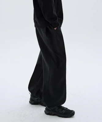Trillion Deep Tuck Balloon Fit Sweat Jogger Pants (Black) TRSPT21BK Buy Trillion Deep Tuck Balloon Fit Sweat Jogger Pants (Black) TRSPT21BK