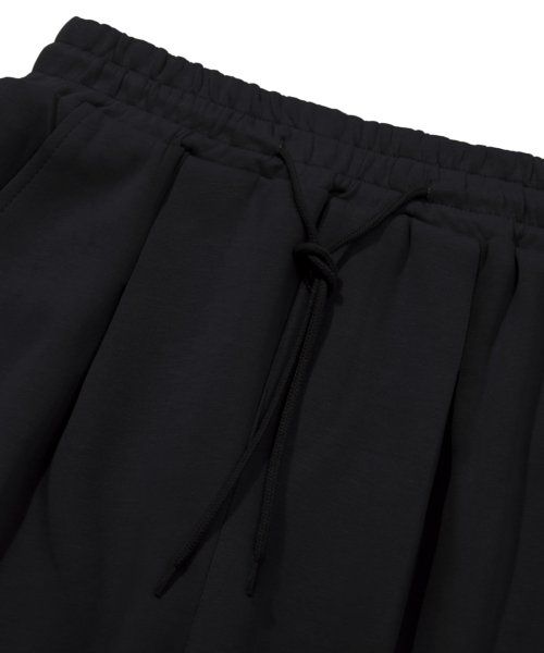 Purchase Trillion Deep Tuck Balloon Fit Sweat Jogger Pants (Black) TRSPT21BK