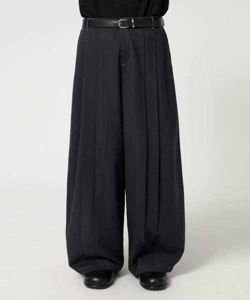 Order TRILLION Two-Tuck Like Denim Wide Slacks_Black TRFPT62BK