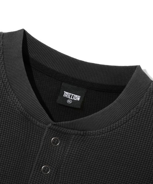 Sizing Trillion Waffle Ring Snap Henley Neck Long Sleeve - Pigment Charcoal TRST19CH