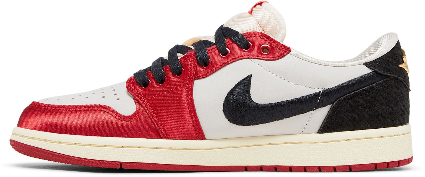 Trophy Room x Air Jordan 1 Retro Low OG SP 'Rookie Card - Tandang' FN0432-100 Lookbook Trophy Room x Air Jordan 1 Retro Low OG SP 'Rookie Card - Tandang' FN0432-100