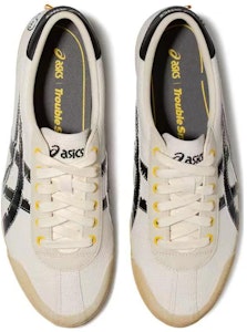 亚瑟士 Trouble Smile '奶油黑'鞋款 1203A352-100 Lookbook 亚瑟士 Trouble Smile '奶油黑'鞋款 1203A352-100