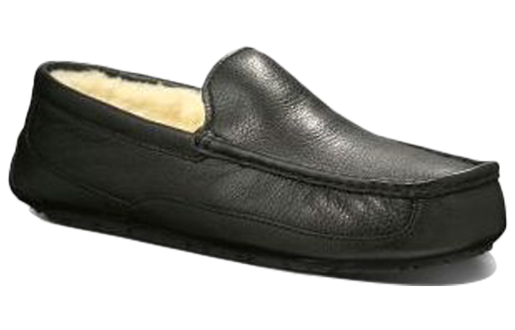 Shop UGG アスコット (ブラック) 5379B-BLK